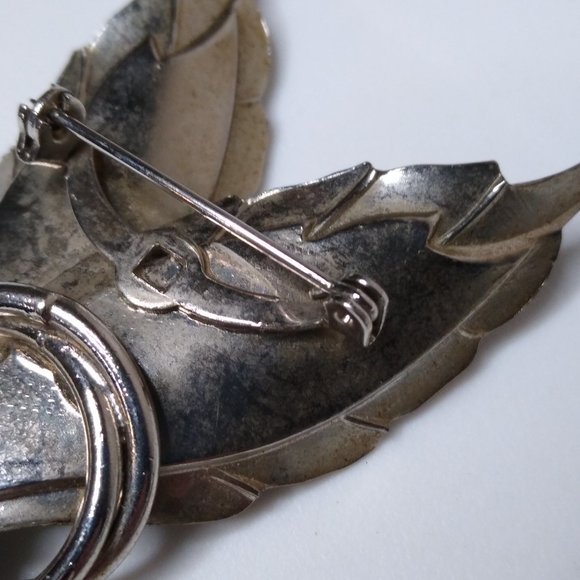 Vintage Metal Feather Brooch - Picture 11 of 16